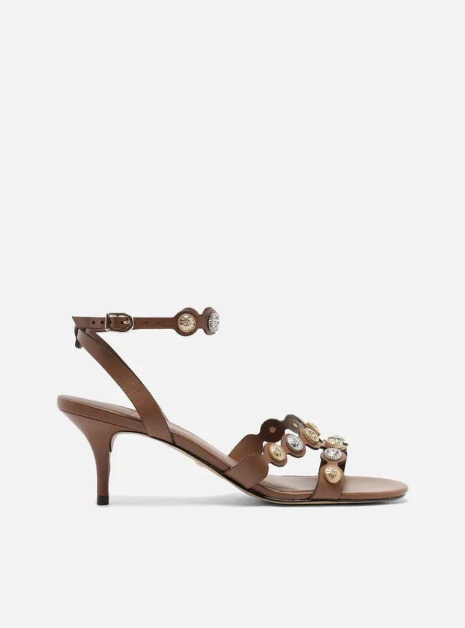 Sandália em Couro Marrom com Salto Médio